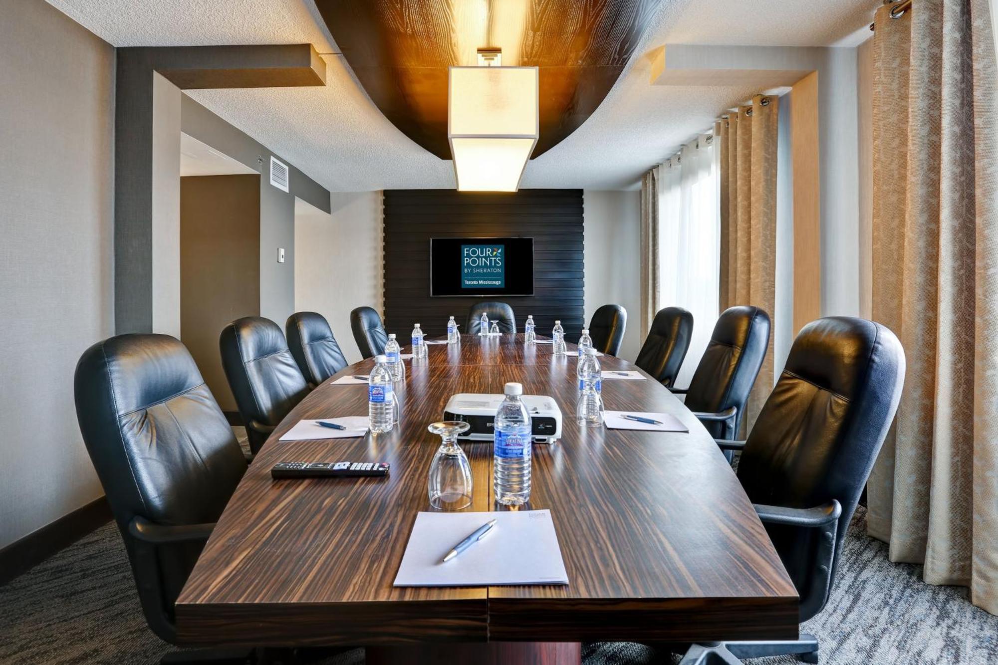 Four Points By Sheraton Toronto Μισισάουγκα Εξωτερικό φωτογραφία