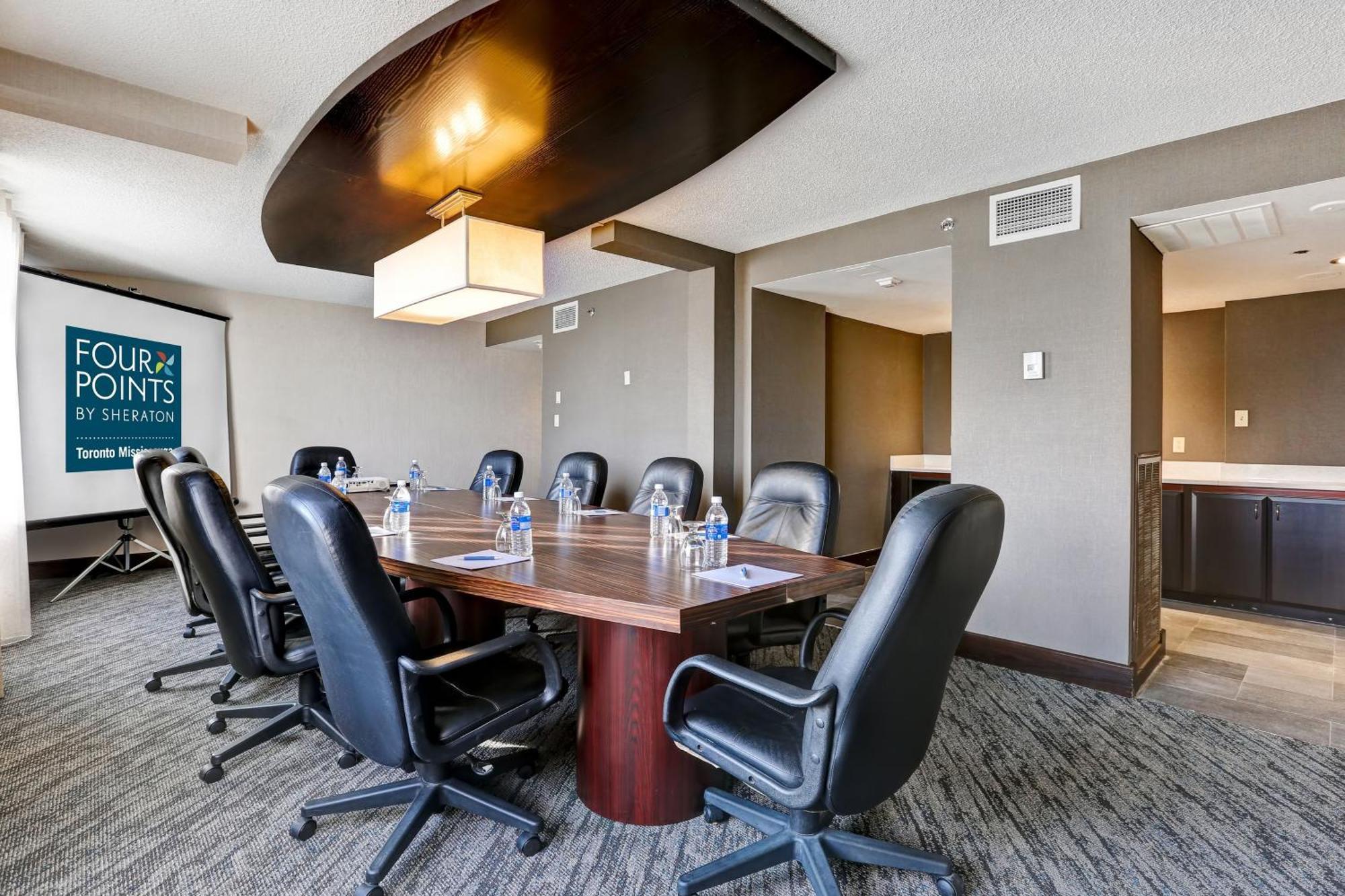 Four Points By Sheraton Toronto Μισισάουγκα Εξωτερικό φωτογραφία